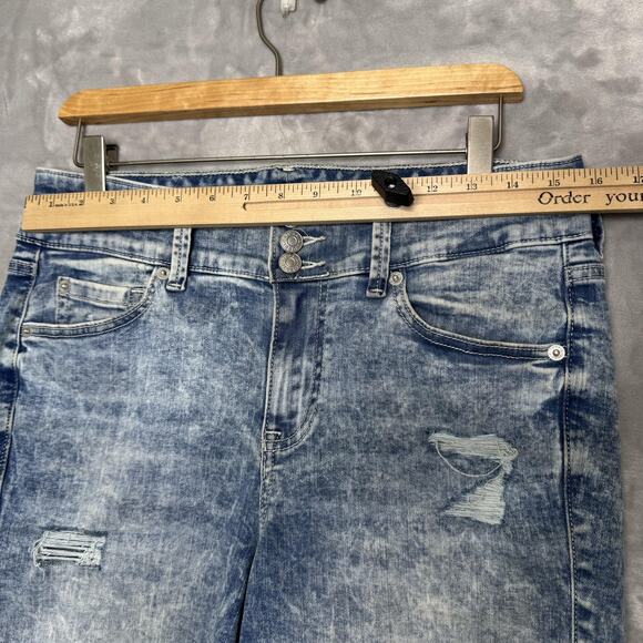 Torrid Jegging Bermuda Shorts Womens 10 Blue Distressed Super Soft Denim Cutoff - Picture 5 of 9